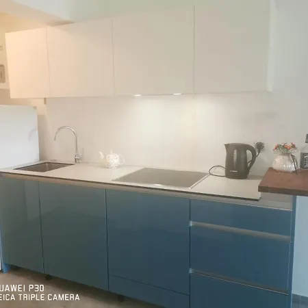 Lea باكاراتس